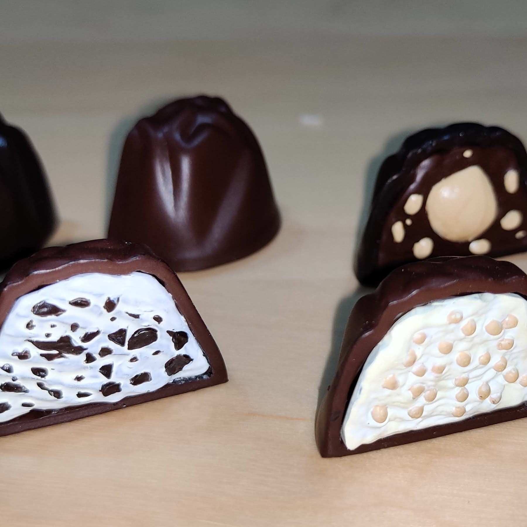 Realizzazione di una scatola di cioccolatini variegati